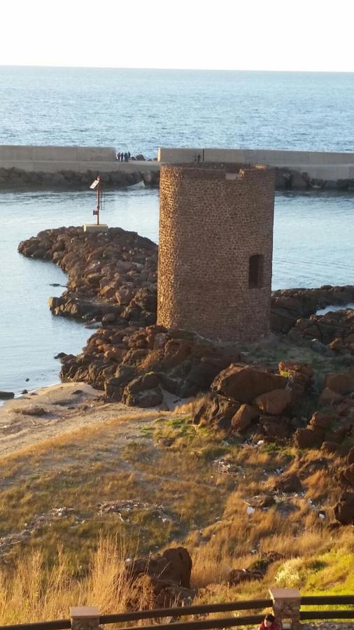 La Tartaruga Spiaggiata - Bilocale Centrale A Pochi Metri Dalla Spiaggia Castelsardo Zewnętrze zdjęcie